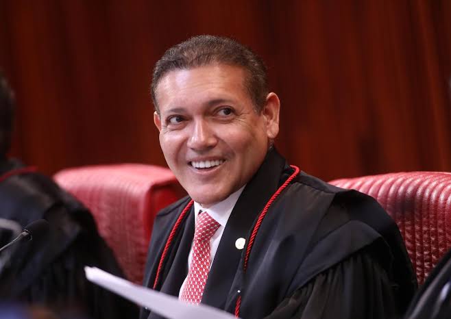 Proposta do TSE prevê suspender canais políticos do WhatsApp antes do 2º turno das eleições kassio nunes marques
