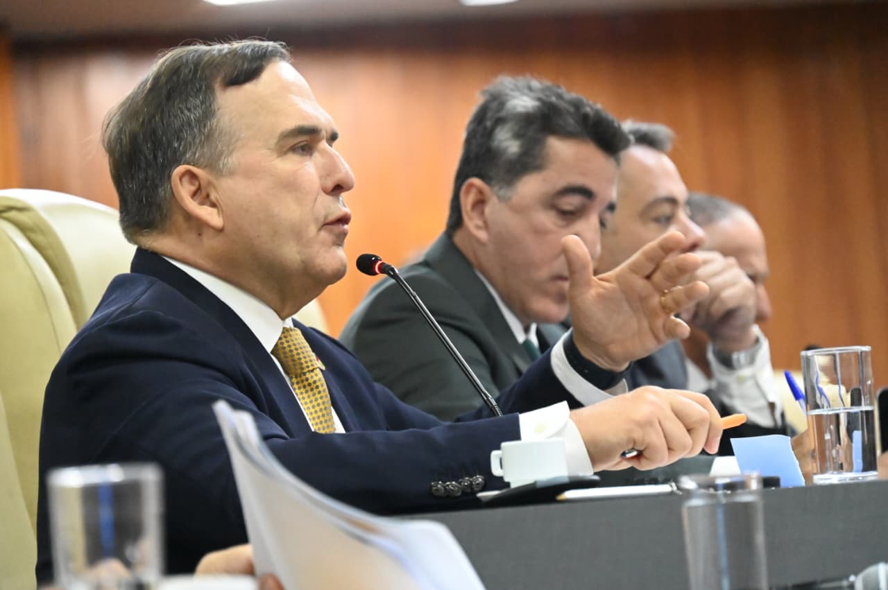Em prestação de contas na Câmara Municipal Mabel destaca valor de investimentos