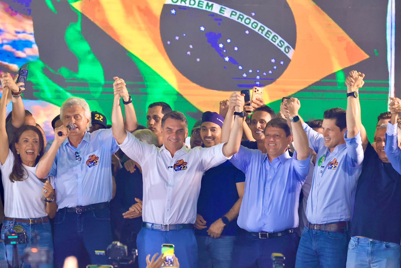 “Precisamos respeitar o presidente”, diz Caiado após militância cobrar ministério