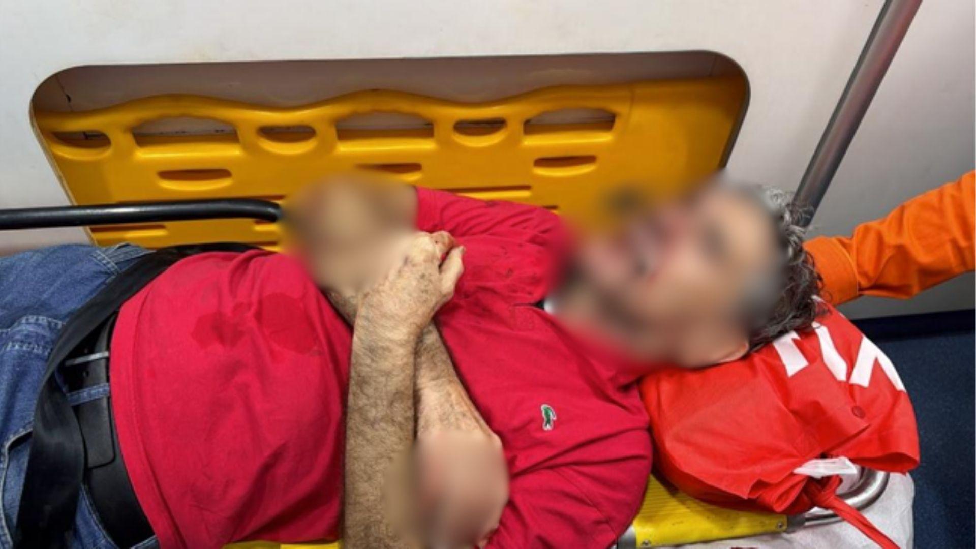 Pastor de 70 anos leva chutes e quebra o nariz; família aponta intolerância política