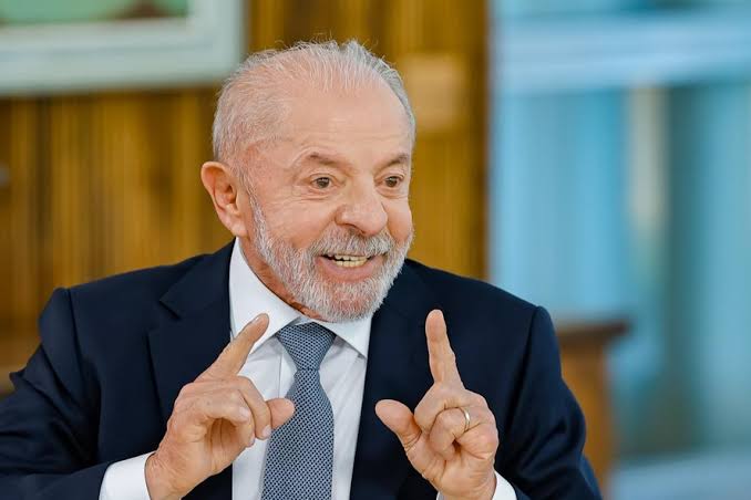 Lula assina parecer que garante afastamento remunerado a mulheres vítimas de violência doméstica
