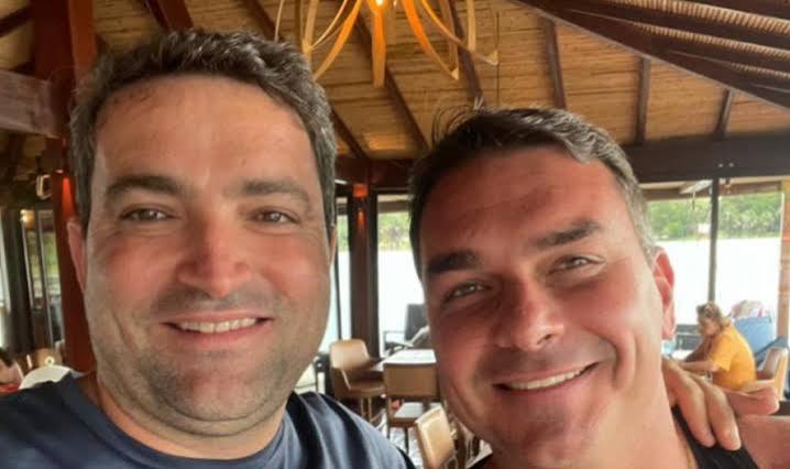 Willer Tomaz, amigo de Flávio Bolsonaro, movimentou R$ 5 bilhões em apostas em 2025, aponta Fazenda