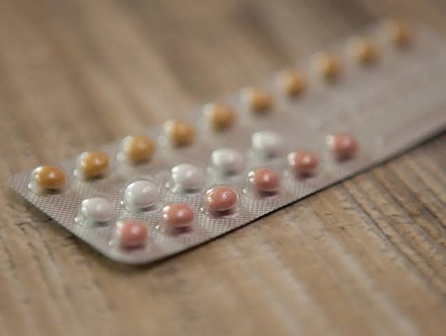 Pílula anticoncepcional masculina para tomar 30 minutos antes da relação avança para testes em humanos