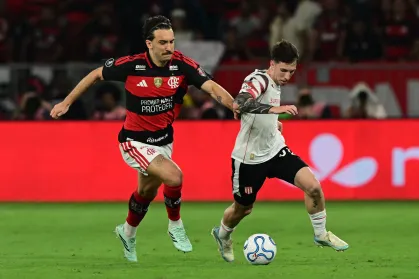 Estudiantes bate Flamengo e Palmeiras terá revanche pelo tetra da América