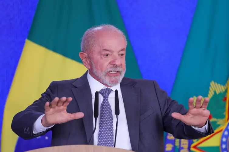 A 12 dias do segundo turno, Lula anuncia proposta para perdoar dívidas de MEIs